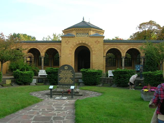 Weißensee cemetery